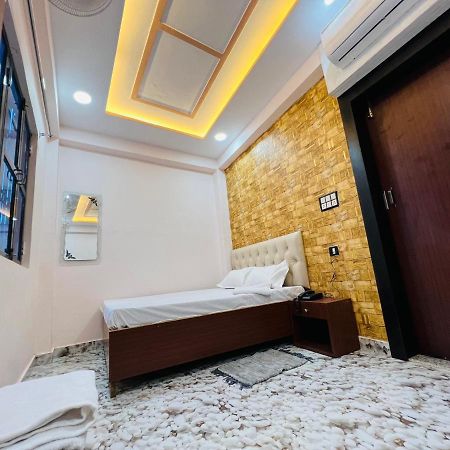 The Bella Guesthouse Varanasi Exterior photo