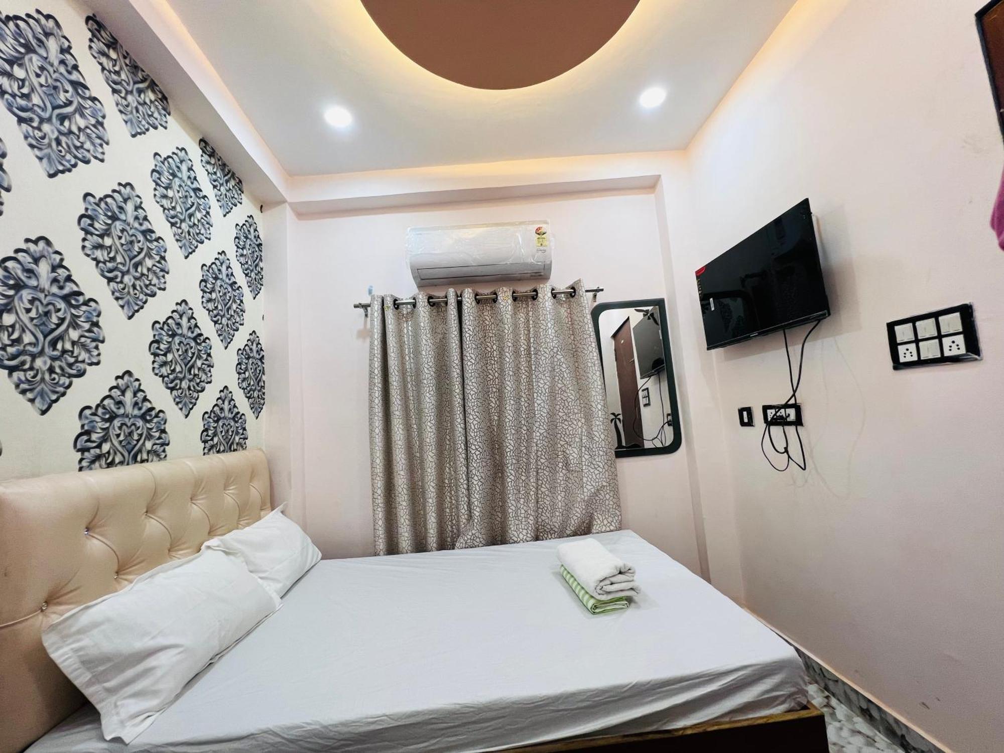 The Bella Guesthouse Varanasi Exterior photo