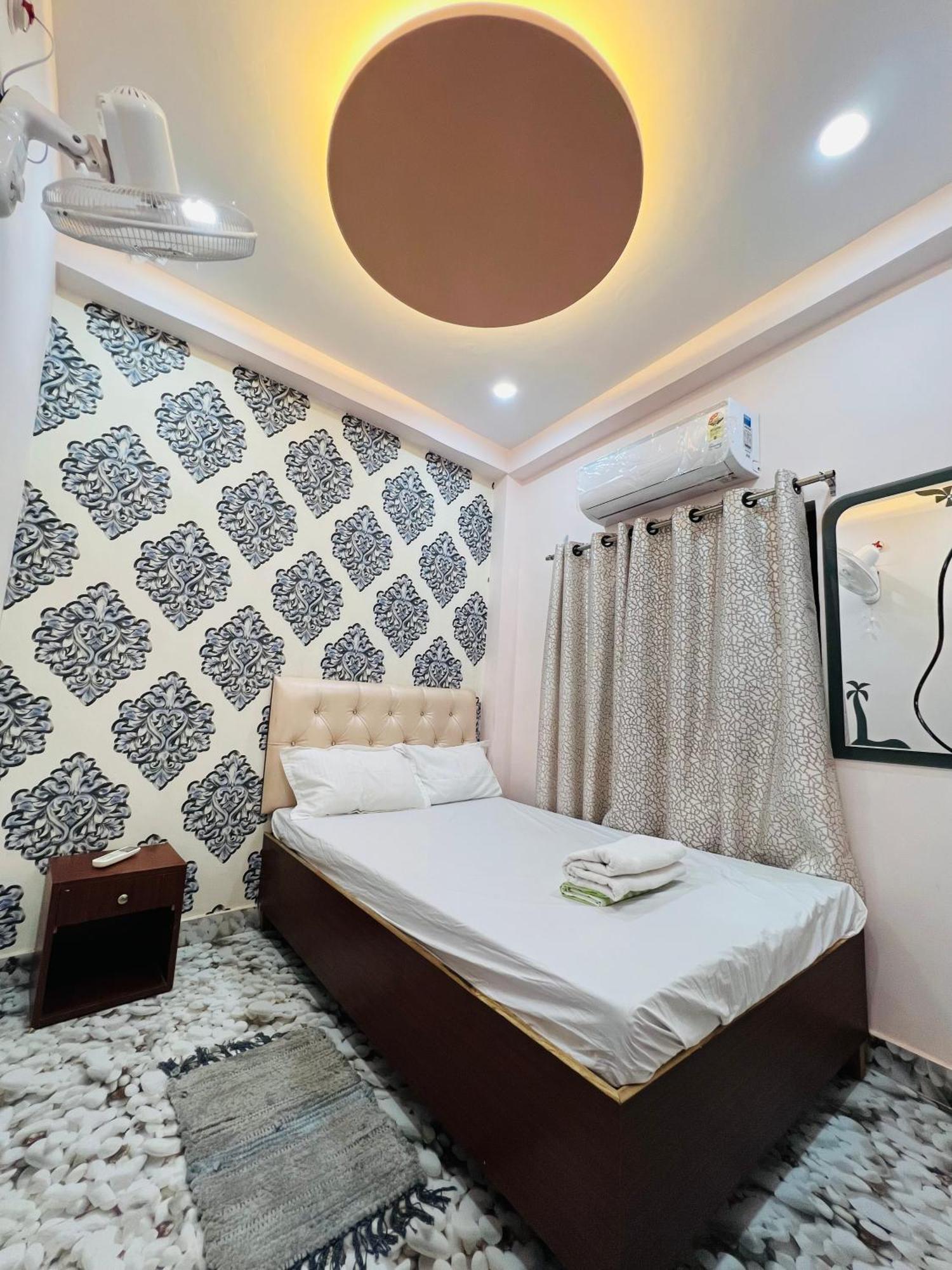 The Bella Guesthouse Varanasi Exterior photo