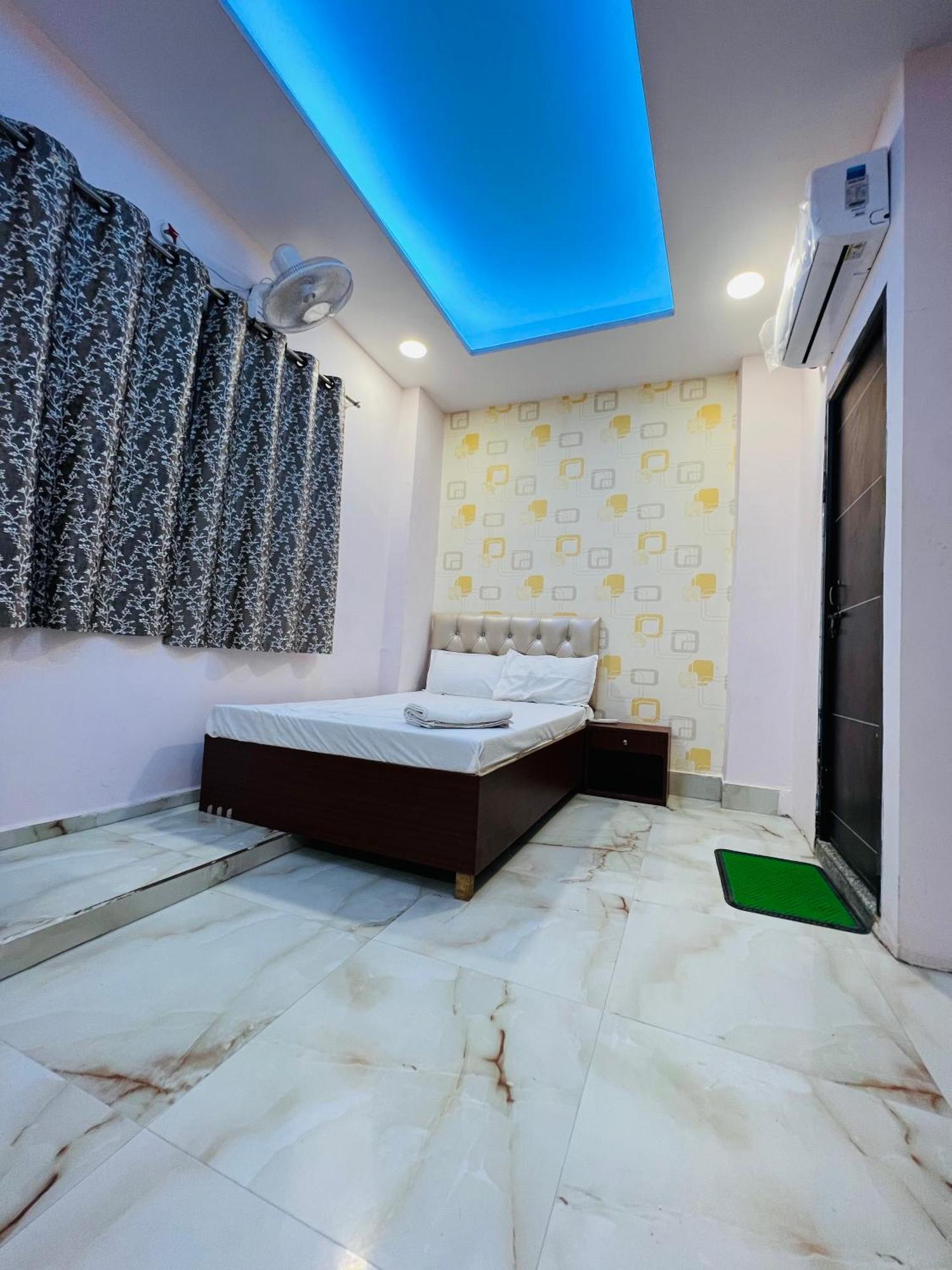 The Bella Guesthouse Varanasi Exterior photo